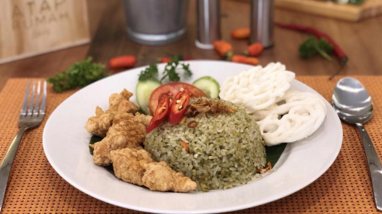 Casa Living Senayan Hotel Jakarta Kültér fotó